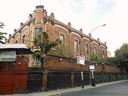 Ex Convento de Madres Teresianas, hoy Secundaria Diurna Ocho. Su construcción data de 1895