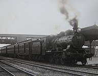 E500形532号機が牽引する列車、1910年代頃