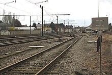 les voies à l'intérieur de la gare