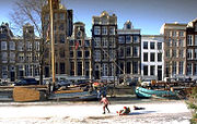 Keizersgracht 54-62, with ice fun on the frozen canal
