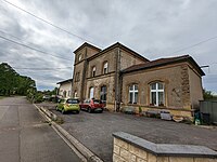 Bâtiment voyageur de la gare de Metzervisse (7 mai 2023)