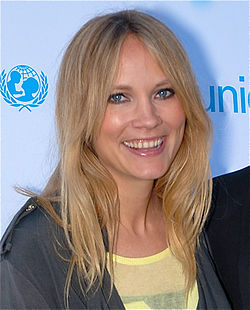 Moa Gammel på en Unicef-gala i Stockholm den 1 maj 2012.