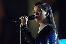 Rihanna performing in 2014