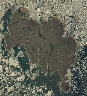 Vue aérienne de l'Île de Turnavik.