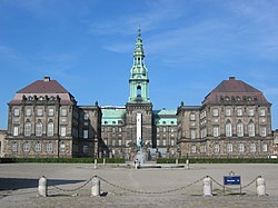 Christiansborg Slot.jpg