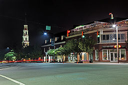 教堂山市中心，富兰克林大街 （Franklin Street）