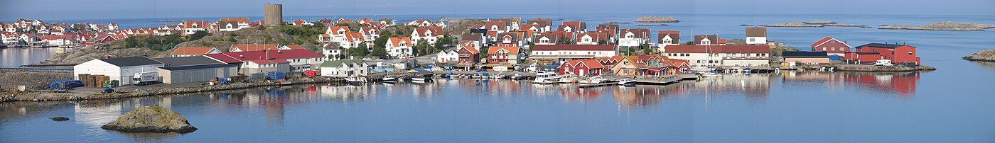 Panoramavy över Klädesholmens östra del.