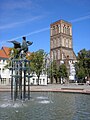 KW 49: Brunnen und Nikolaikirche in Anklam