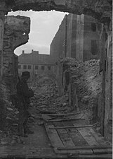 NARA copy #48 (No image caption, in section This is how the former Ghetto looks after having been destroyed) Probably court yard of Franciszkańską 30