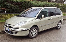 Peugeot 807.