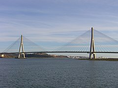 Vue du pont international sur le Guadiana surplombant le Guadiana