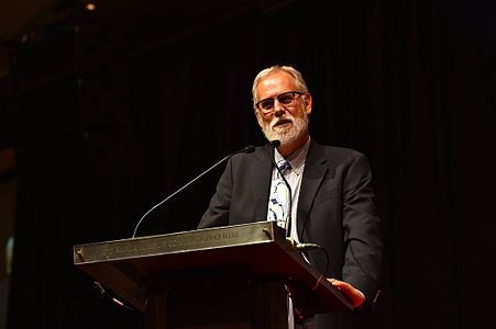 Robert Dunbar mentioning Wikibomb event during SCAR medal acceptance speech at the conference dinner