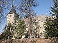 Kirche mit Ausstattung sowie Friedhof mit Grabsteinen und Denkmal