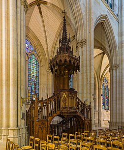 La chaire en bois sculpté de la basilique Sainte-Clotilde, à Paris. (définition réelle 6 337 × 7 676)