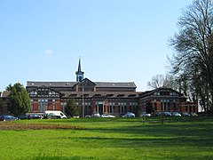 Hôpital, datant de 1909.