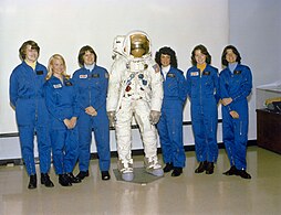 Les six premières astronautes de la NASA en 1979.