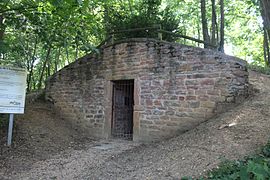 Glacière du domaine de Chamgrenon.