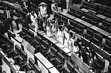 Deputadas brasileiras que formaram uma aliança suprapartidária durante a Assembleia Constituinte de 1987-1988. Foto tirada no Congresso Nacional em 1988.