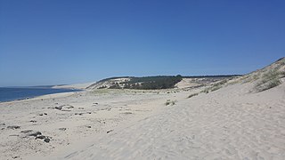 Le bord de la dune du Pilat côté plage en avril 2018.