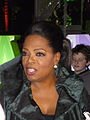 Oprah Winfrey, présentatrice du talk-show le plus regardé de l'histoire des États-Unis (The Oprah Winfrey Show, 1986-2011)[103].