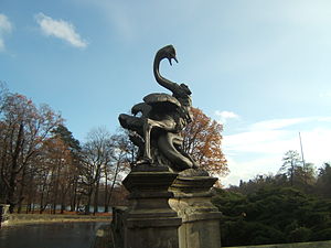 L'Autruche et le serpent.