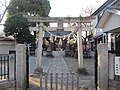 女塚神社（JR蒲田駅西口、相生小学校隣）