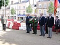 Commandant Pocard M. (à gauche de la photo) président de l'amicale du 115e 315e 117e 317e 271e, le 20 mai 2007 au Mans.