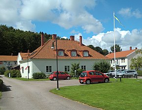 Stationsbyggnaden för långvågs-mottagarstationen Kungsbacka radio, nu privatbostad, i centrala Kungsbacka, byggår 1924.