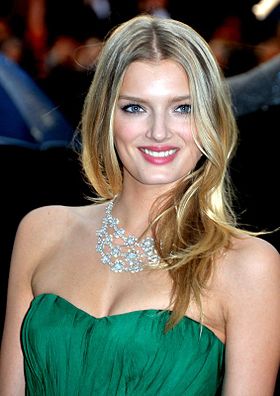 Lily Donaldson au festival de Cannes 2012.