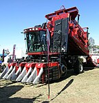 Case IH Module Express 625 bomullsskördemaskin.