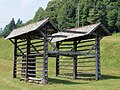 Double straight-line hayrack