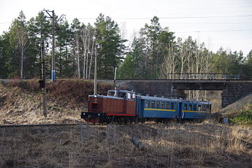 TU8-0010 with passenger train