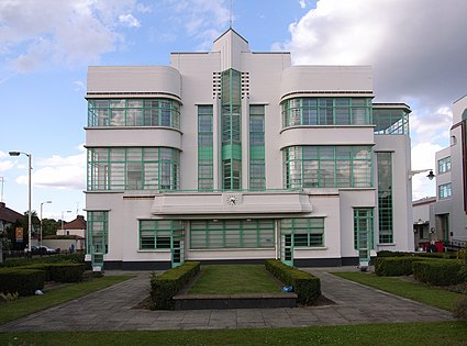 A cantina Hoover Building em Perivale nos subúrbios de Londres, por Wallis, Gilbert and Partners (1938)