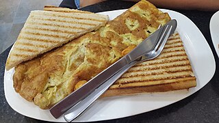 Masala omelette with bread toasties