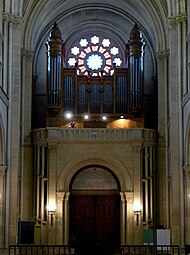 Orgue de tribune.