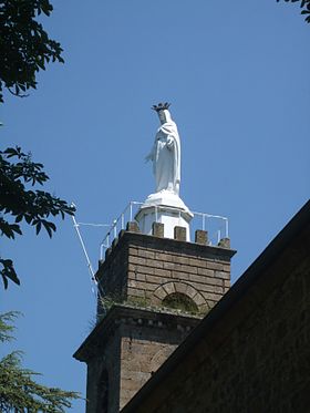 Clocher du sanctuaire Notre-Dame d'Ay.