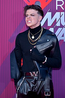 Yungblud at the 2019 iHeartRadio Music Awards
