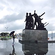Monument aux premiers bâtisseurs de Komsomolsk-sur-l'Amour.