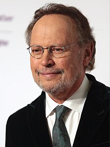 A photograph of Billy Crystal in 2018