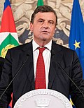 Carlo Calenda 2022 (cropped).jpg