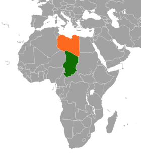 Carte centrée sur l'Afrique, indiquant la position de la Libye (en orange) et du Tchad (en vert) ; la frontière se situe entre les deux pays.