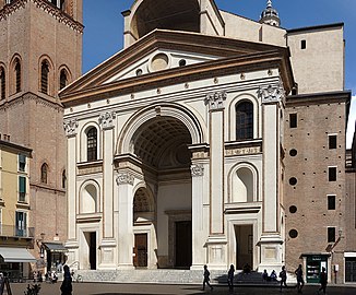 Renaissance Corinthian pilasters of the Basilica of Sant'Andrea, Mantua, Italy, Leon Battista Alberti, begun in c.1450[19]