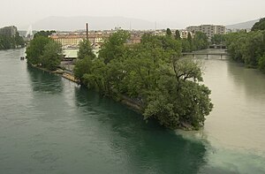 Rencontre du Rhône et de l'Arve au quartier de La Jonction.