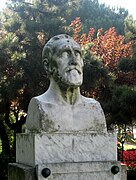 Busto erguido na Coruña en 1925, obra de Fernando Cortés Bugía