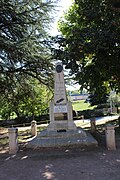 Le monument aux morts.