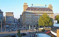 Hotel Handelshof mit dem Willy-Brandt-Platz 2005