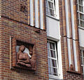 Terrakottafiguren am Fünfgiebelhaus