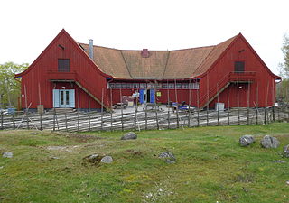 Hästskostallet, Överjärva gård.