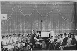 Niños estadounidenses en clase de música, 1936.