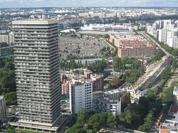 Boulevard Kellermann mit Tour Chambord, Cimetière de Gentilly und dem Stade Charléty.